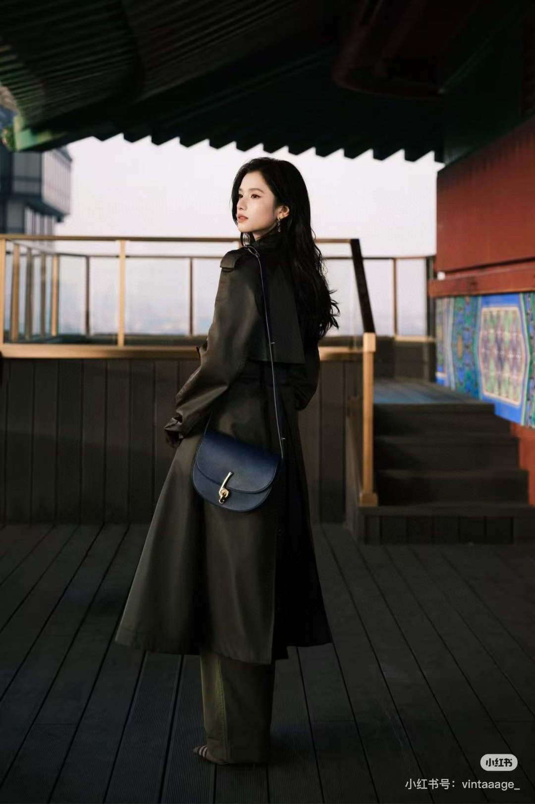 批380&yen; 配礼盒🎁，26年新款BURBERRY女士斜跨或单肩包，牛皮材料，1H8936尺寸：24 X20.5 X8 C M