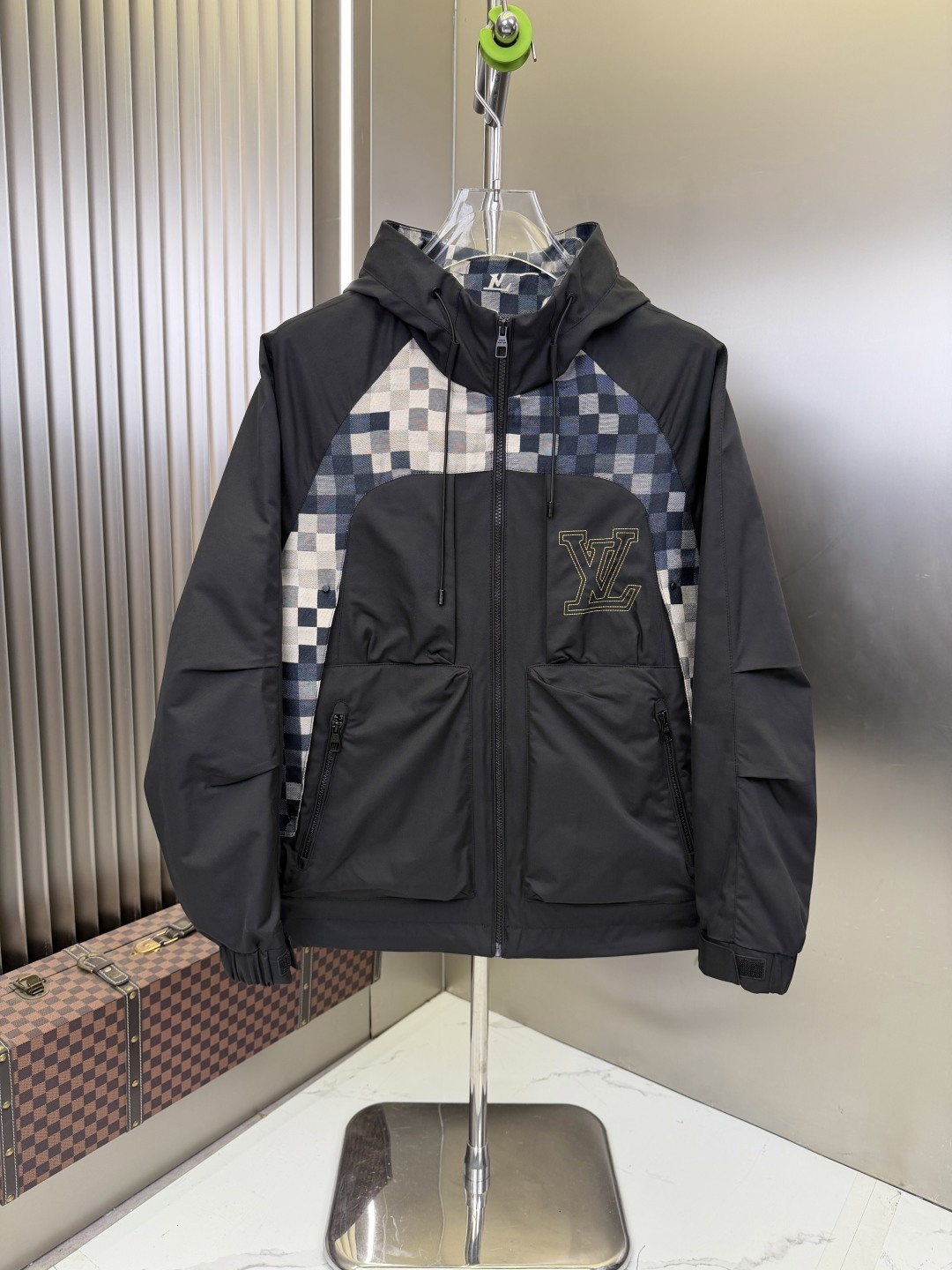 Moncler 2026春夏新款 1:1订制五金配件全进口 定制 欢迎 对比 超柔软 重工 面料做工杠杠的 版型完美 注意 面料超舒服 独家款 非市场货 尺码：M一XXXL
