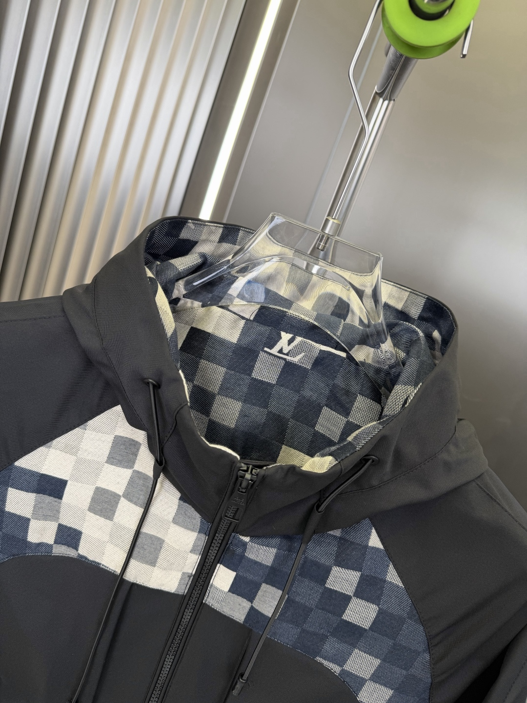 Moncler 2026春夏新款 1:1订制五金配件全进口 定制 欢迎 对比 超柔软 重工 面料做工杠杠的 版型完美 注意 面料超舒服 独家款 非市场货 尺码：M一XXXL