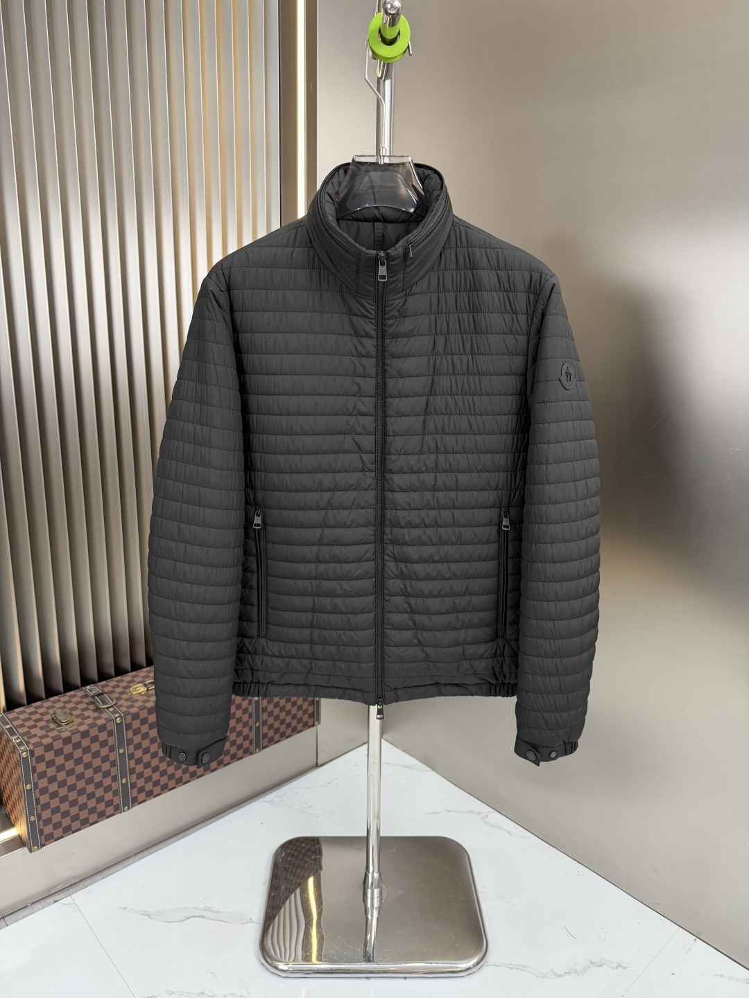 Пуховик Moncler