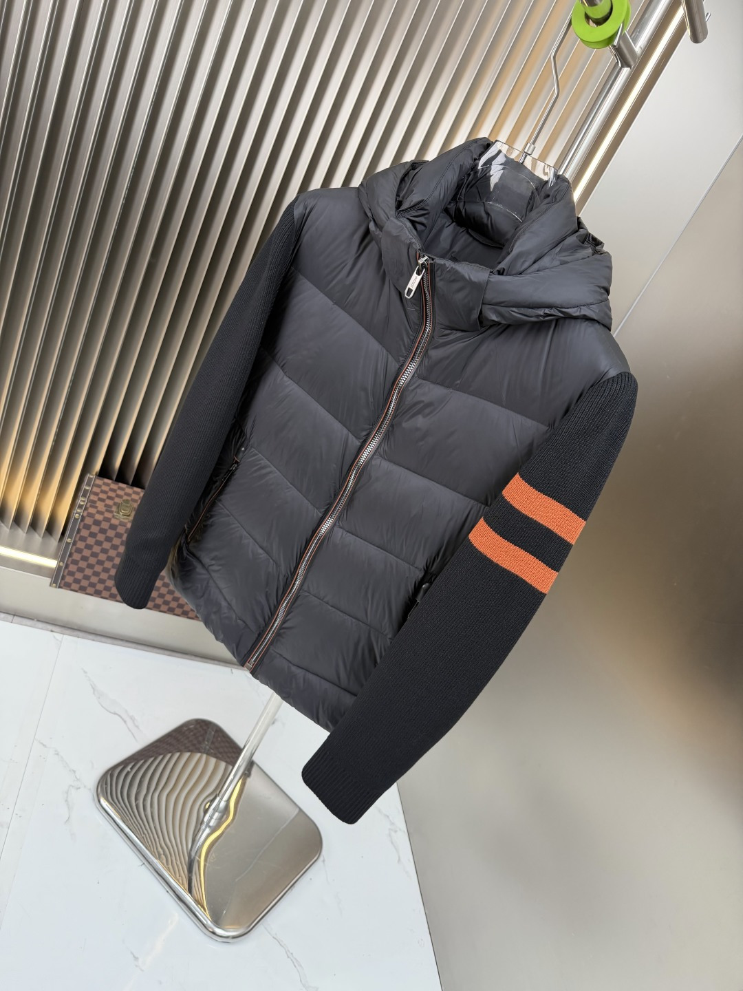 爆款🔥🔥🔥爆款2026秋冬新款🆕羽绒服 原版1:1订制五金配件全进口原版定制 欢迎专柜对比 绝对的高品质 采用顶级90白