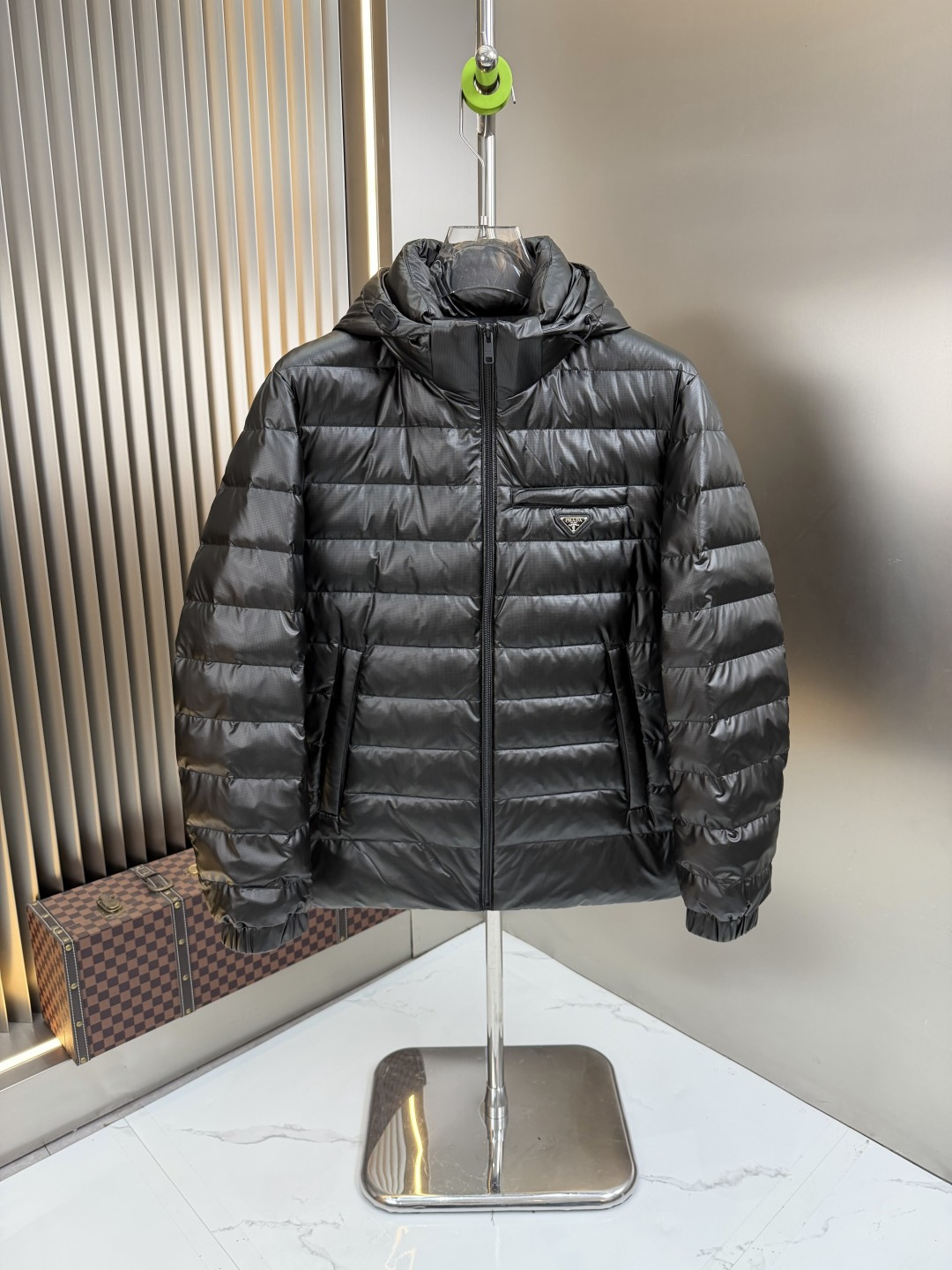 Пуховик Prada