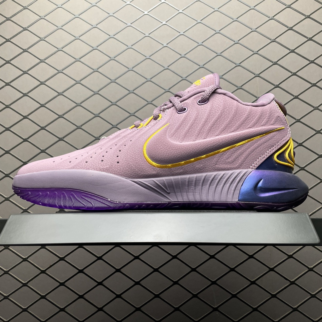 💰669 純原 NK LeBron XX1 EP 勒布朗 詹姆斯 21代 低幫實戰籃球鞋 FV2345-500 國內頭部實戰籃球鞋滅世純原 獨家呈現 實戰利器 品質毋庸置疑質疑 尺碼：39 40 40.5 41 42 42.5 43 44