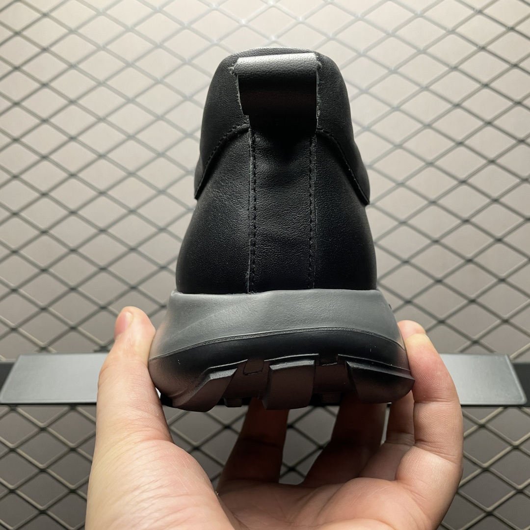 图片[2]-ECCO 爱步 纯色拼接皮鞋 415228 精选全优质牛皮 柔软亲肤，打造轻盈漫步感 小蛮腰收腰鞋型设计 上脚显瘦 质感丰富，彰显个性 华夫鞋底 直接注塑工艺连接鞋面与鞋底，一体成型PU中底，橡胶大底，舒适畅跑不易滑 复古风潮，以撞色组合，演绎经典复古之风 伴你高能出街，活力出行 尺码：38 39 40 41 42 43 44 皮鞋码-选品中心