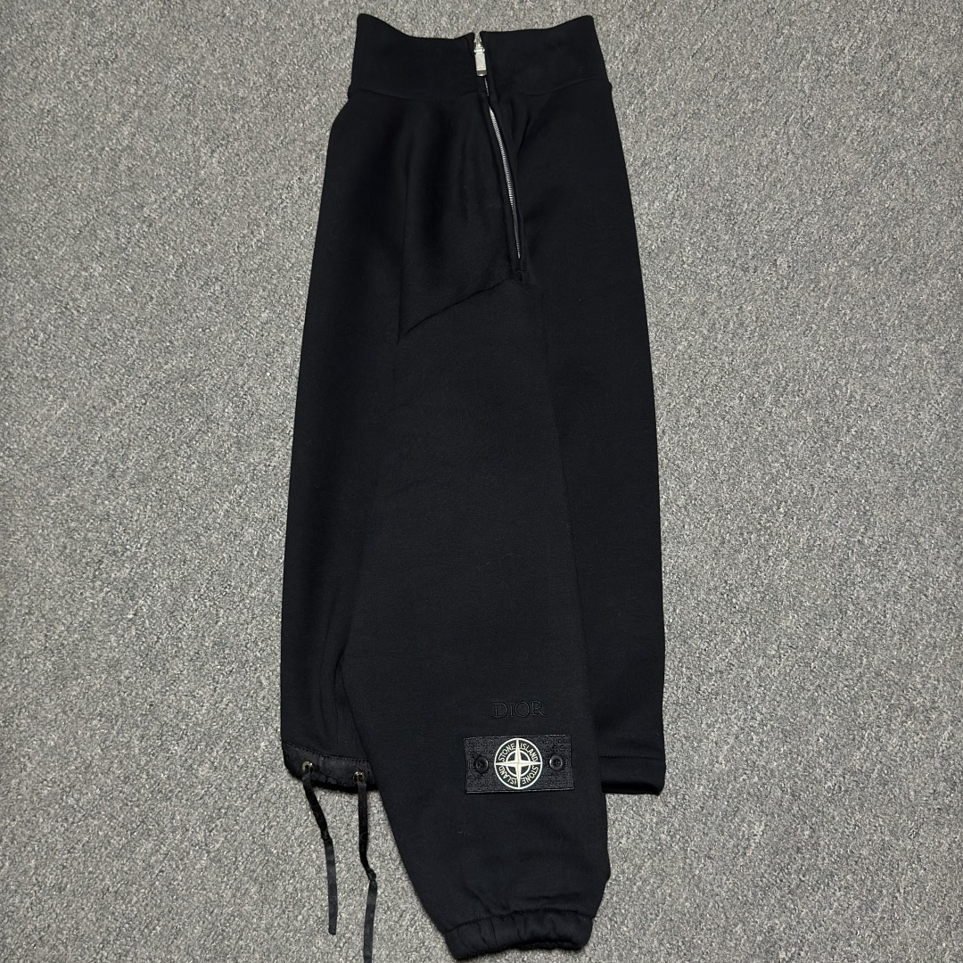 图片[5]-S# Stone Island x Dior 迪奥 石头岛联名侧拉链立领卫衣 真正原版购入开发 高端零售专供 品质保证 100%放心出街 尺码：S M L 宽松版型-选品中心