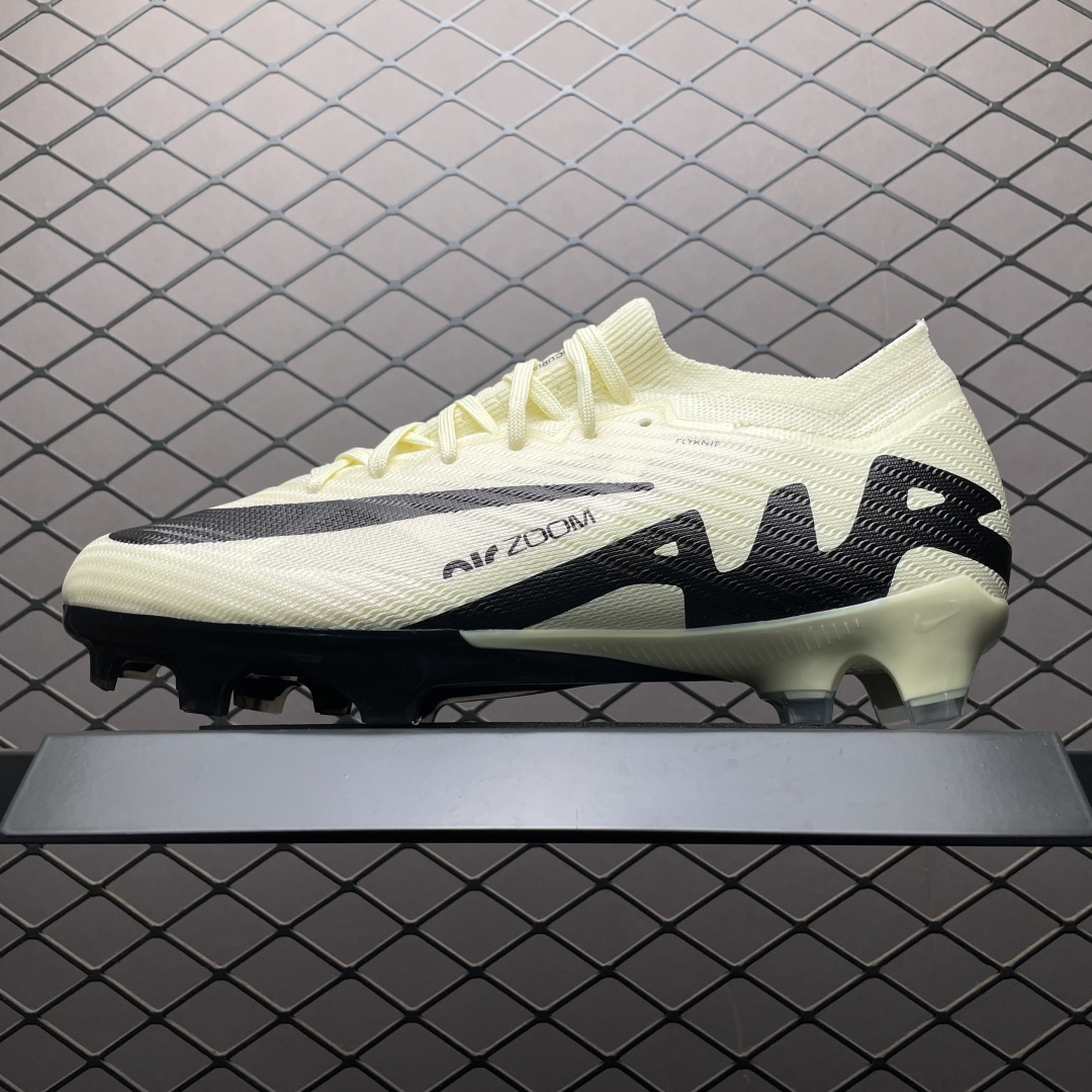 💰550   外貿專供 NK Air Zoom Mercurial Vapor 15刺客15 防水鞋面 AG膠質長釘 足球鞋 原代工廠出品， 全進口機臺生產裝置，百分百採用優質原材料 外貿出口平臺主推私密 尺碼：35-45 無半碼 編號：