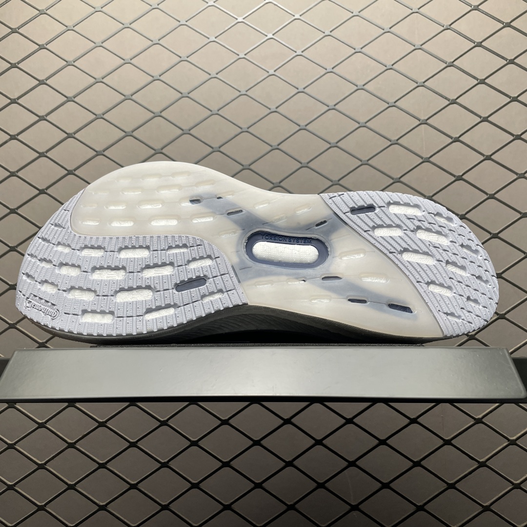  AD 阿迪 Ultra Boost 5 超弹力爆米花中底休闲跑步鞋 JI3385 尺码：39 40 4