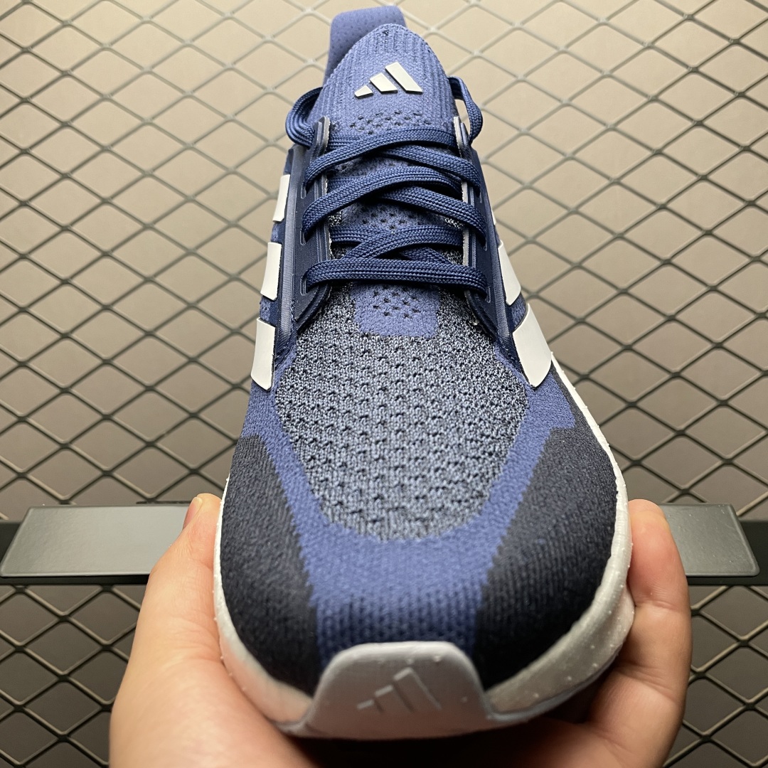  AD 阿迪 Ultra Boost 5 超弹力爆米花中底休闲跑步鞋 JI3385 尺码：39 40 4