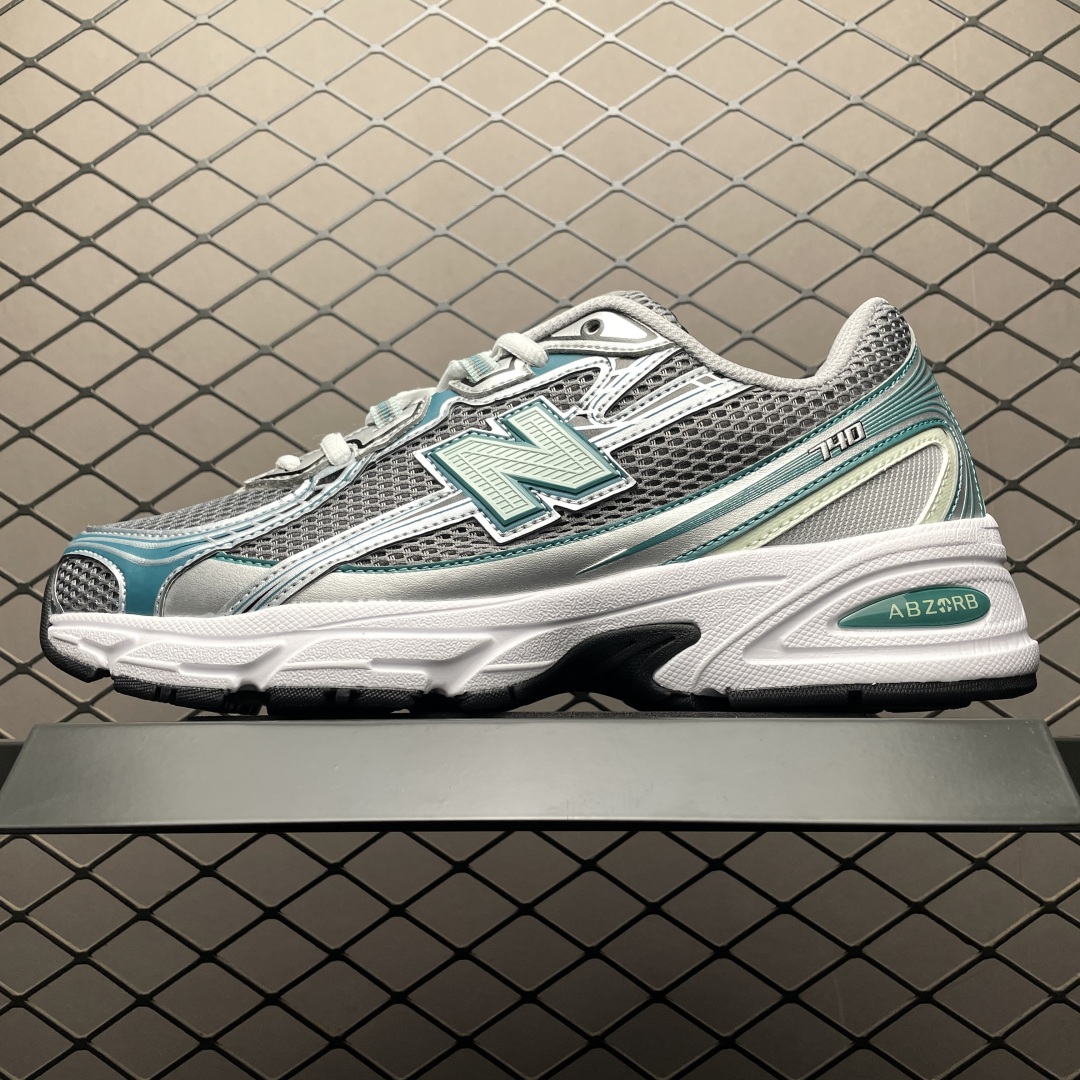   New Balance 新百伦 U740NC2 复古休闲慢跑鞋 尺码：36 37 37.5 38 3