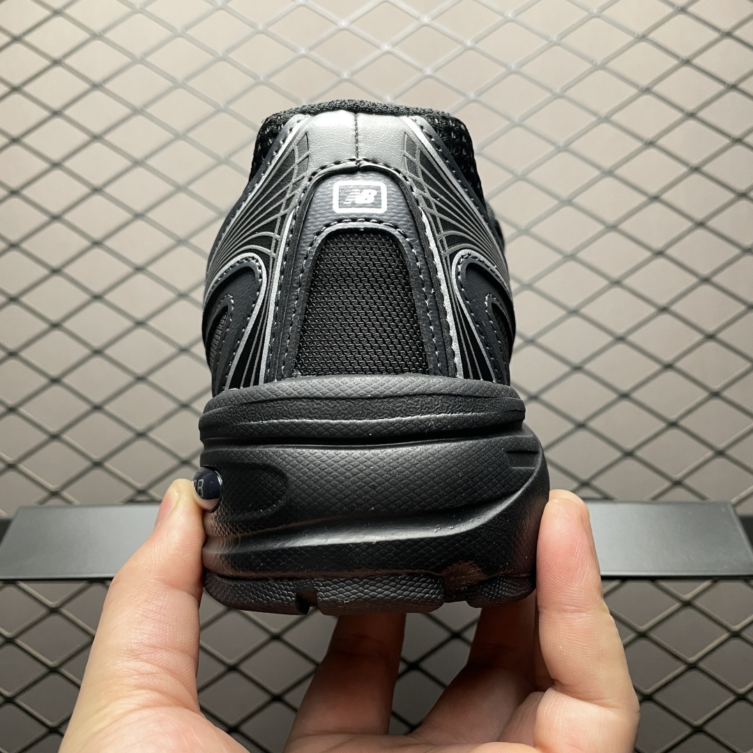  New Balance 新百伦 U740BM2 复古休闲慢跑鞋 全新版本 老牌大厂DT出品 尺码：3