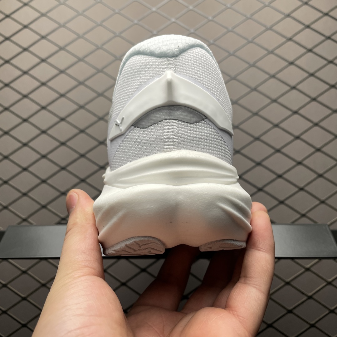  Puma 彪马 Deviate Nitro 低帮跑步鞋 -10 尺码：36 37 37.5 38 38