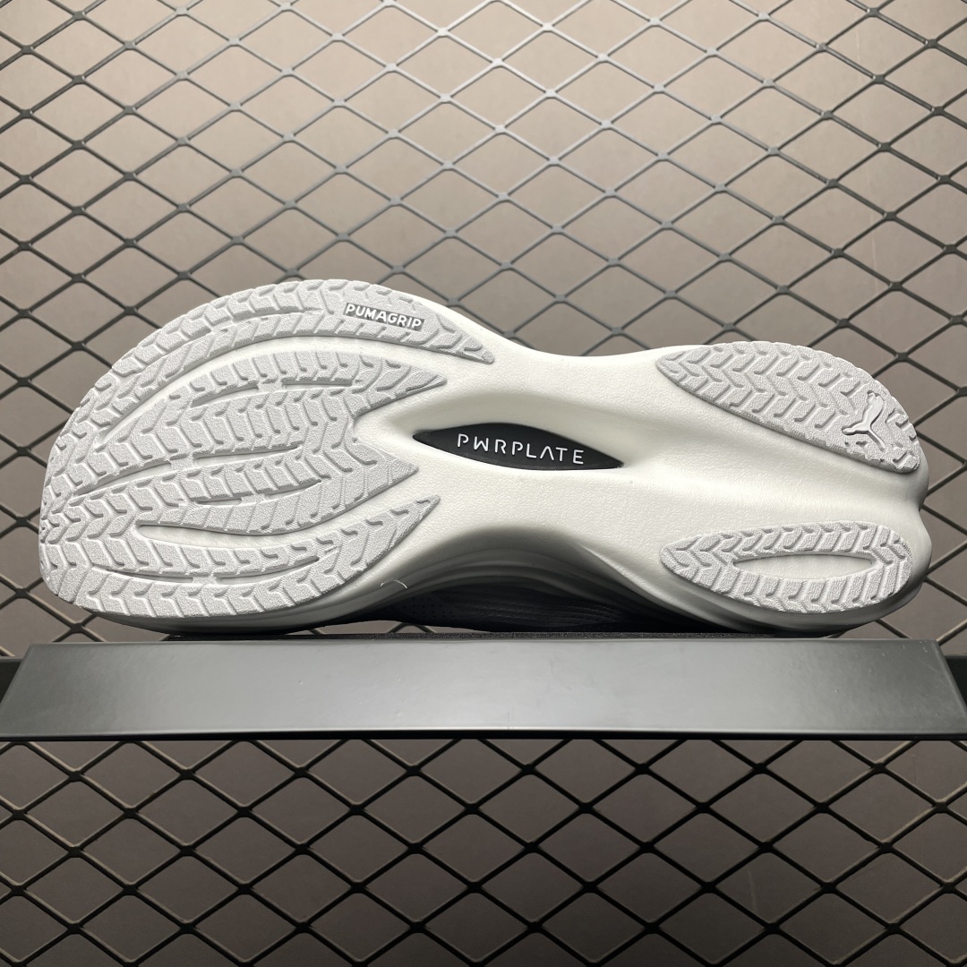  Puma 彪马 Deviate Nitro 低帮跑步鞋 -10 尺码：36 37 37.5 38 38