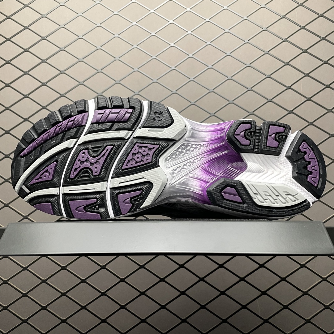   Asics 亚瑟士 GEL-Kayano 14 低帮运动休闲跑步鞋 1202A056-111 平台专