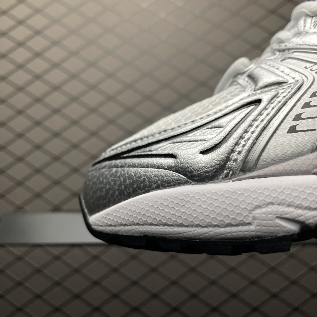   Asics 亚瑟士 GEL-Kayano 14 低帮运动休闲跑步鞋 1202A056-111 平台专