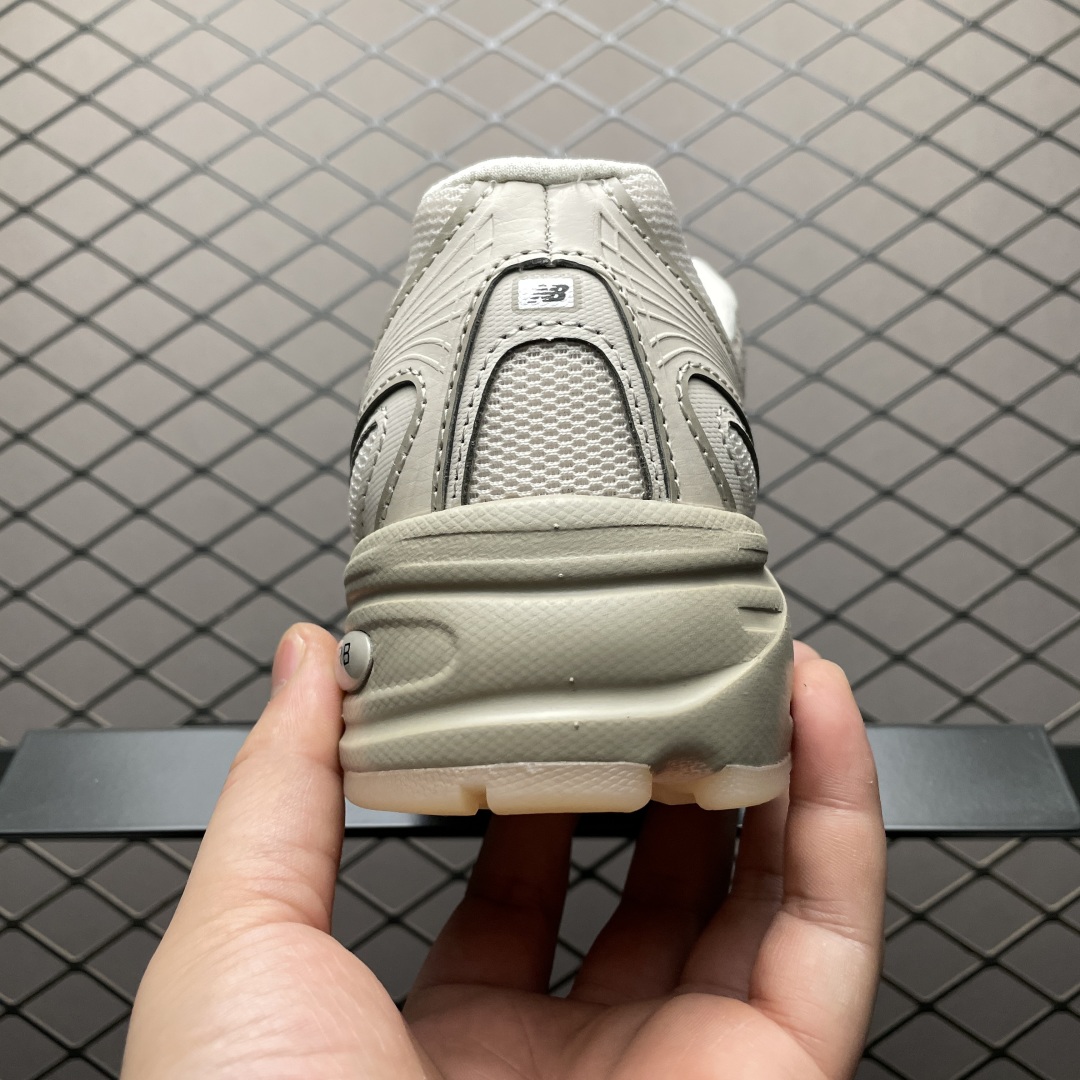   New Balance 新百伦 U740LN1 复古休闲慢跑鞋 全新版本 老牌大厂DT出品 尺码：3
