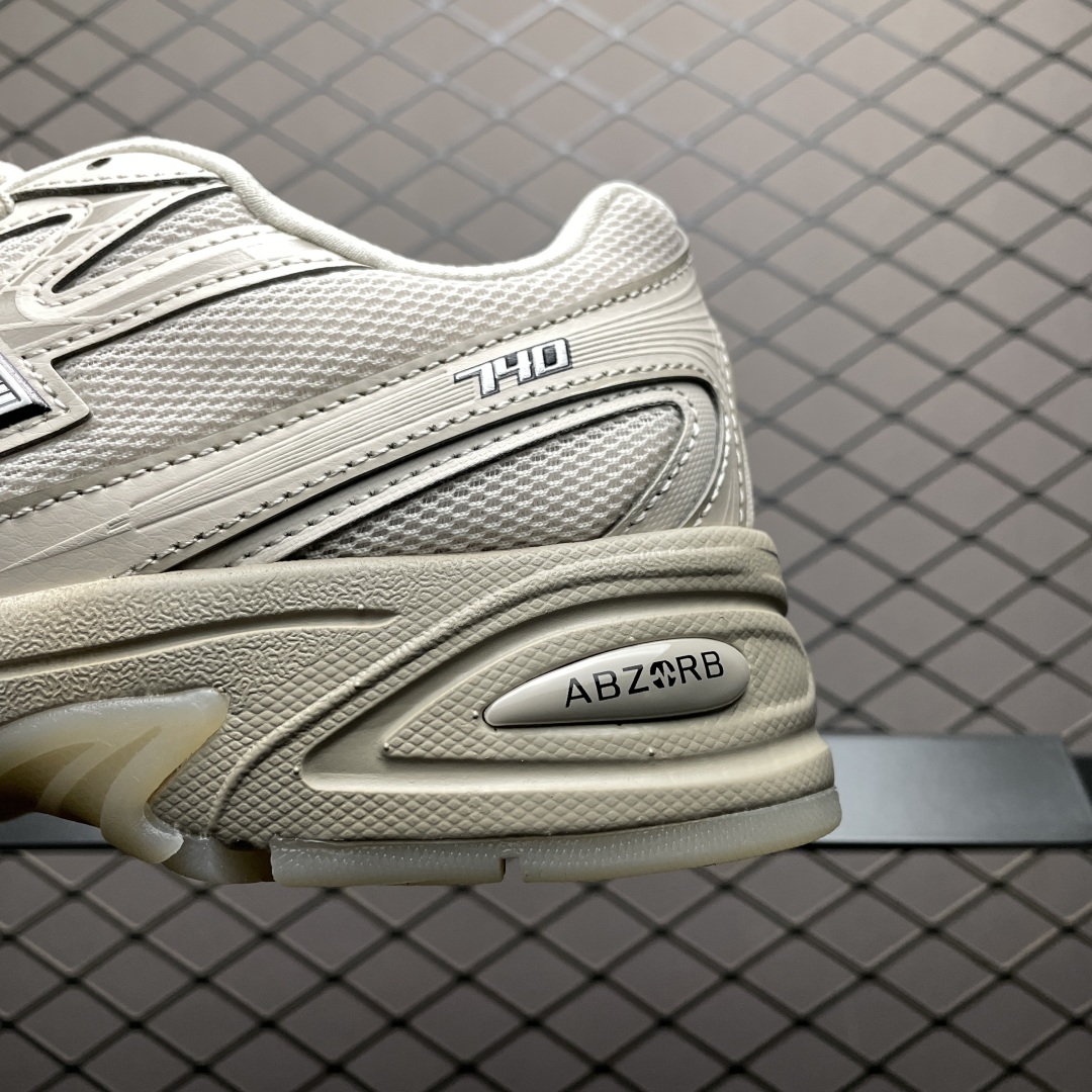   New Balance 新百伦 U740LN1 复古休闲慢跑鞋 全新版本 老牌大厂DT出品 尺码：3