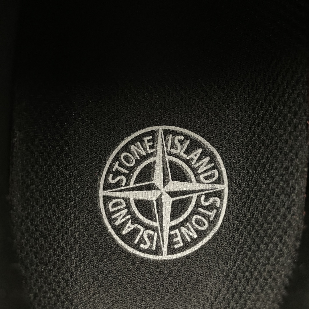   Stone Island 石头岛 Grime Panelled 网面透气户外运动鞋 尺码：36 37
