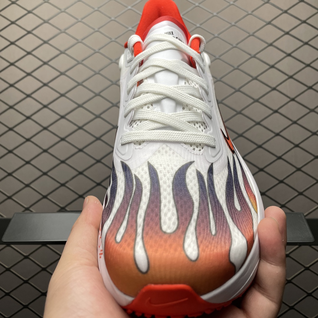   NK Zoom Fly 6 EK 马拉松超轻跑鞋 HQ3498-100 尺码：36 36.5 37.