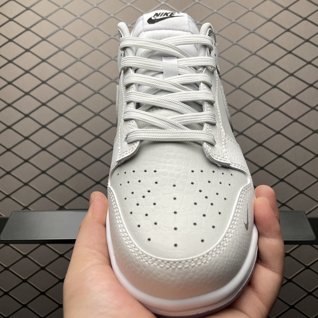   NK Dunk Low 客制款 低帮休闲板鞋 WG0218-018 尺码：36 36.5 37.5 
