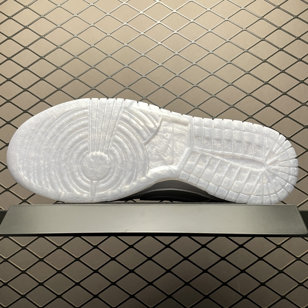   NK Dunk Low 客制款 低帮休闲板鞋 WG0218-018 尺码：36 36.5 37.5 