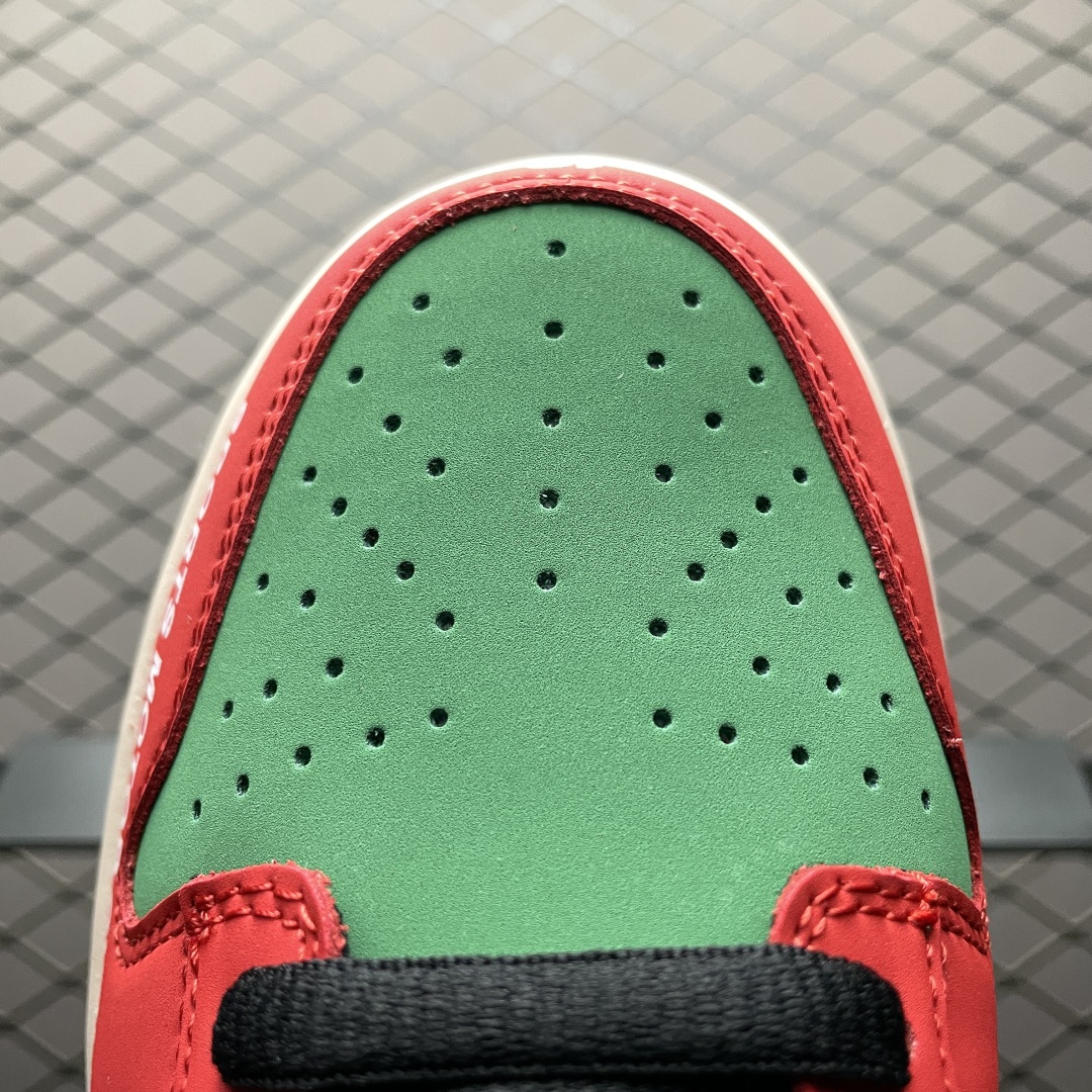   NK Dunk Low 客制款 低帮休闲板鞋 MU0232-361 尺码：36 36.5 37.5 