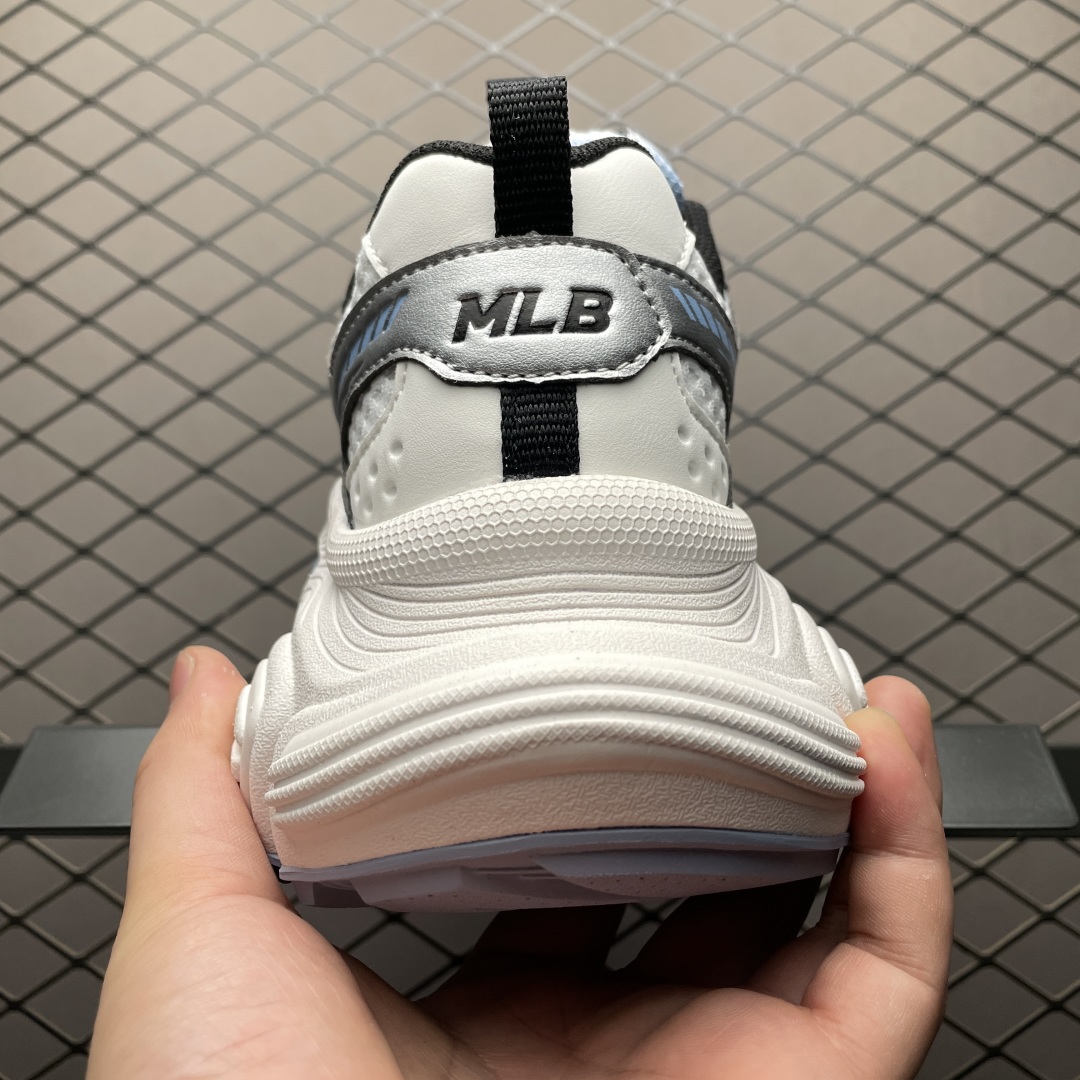   网红爆款 MLB Winner Chunky 低帮休闲老爹鞋  原厂防伪吊牌 尺码：35 36 36