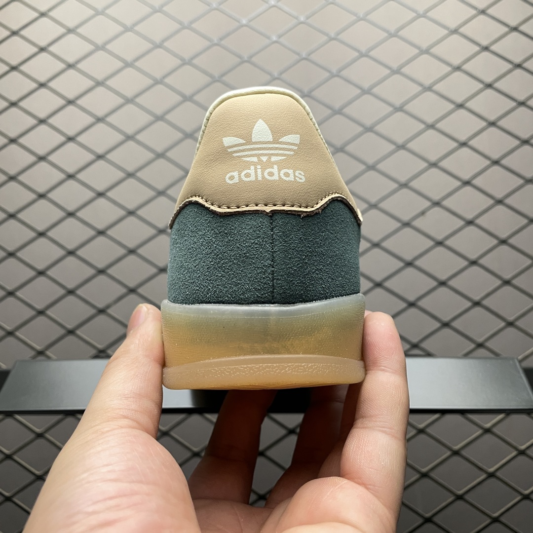  AD 阿迪 Gazelle Indoor 低帮运动休闲板鞋 JH5402 尺码：35.5 36 36.