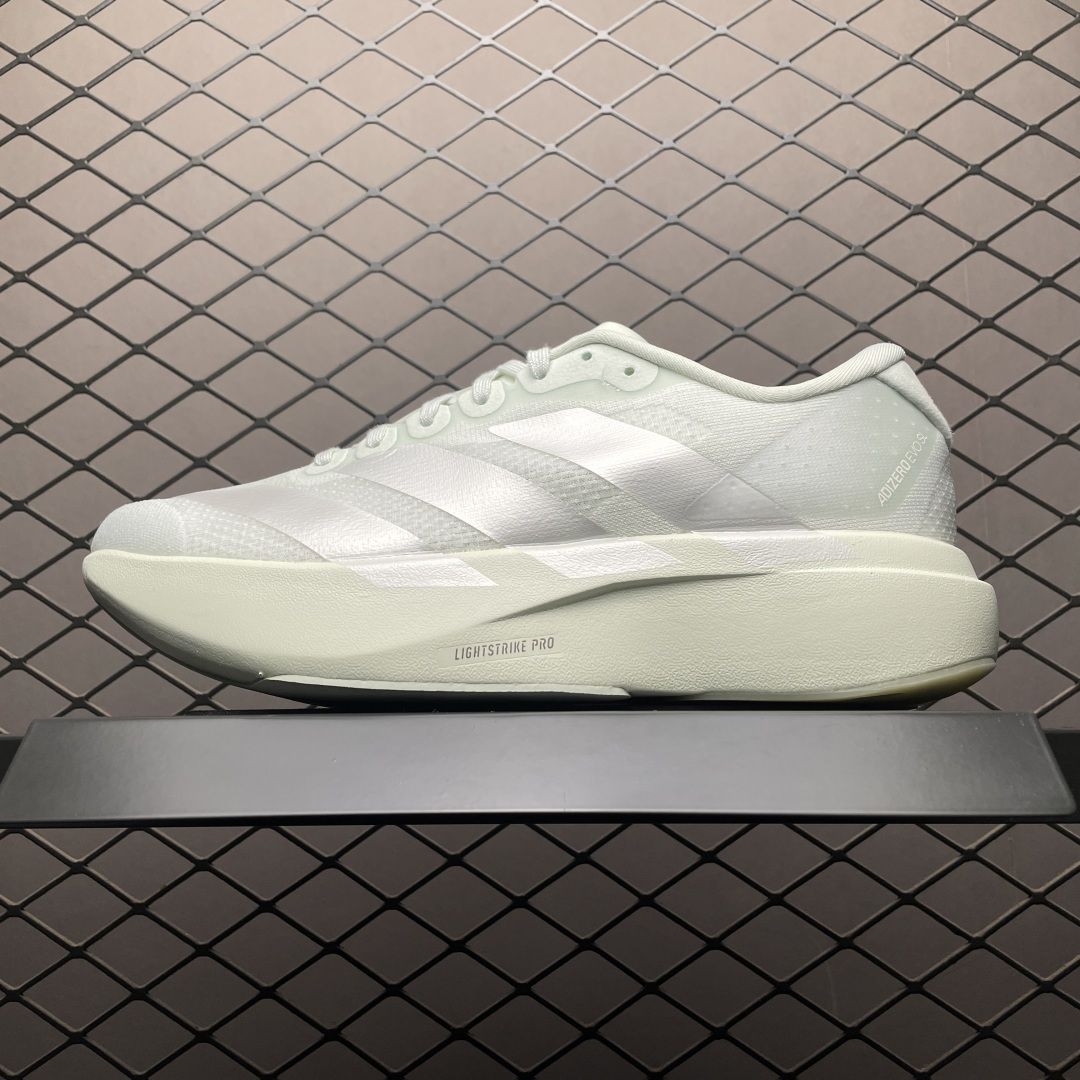 💰530 純原AD 阿迪 Adizero EVO 低幫休閒跑步鞋 JR5840 新版本出貨 區別市面通貨品質 尺碼：36 36.5 37 38 38.5 39 40 40.5 41 42 42.5 43 44 44.5 45 編號：23T