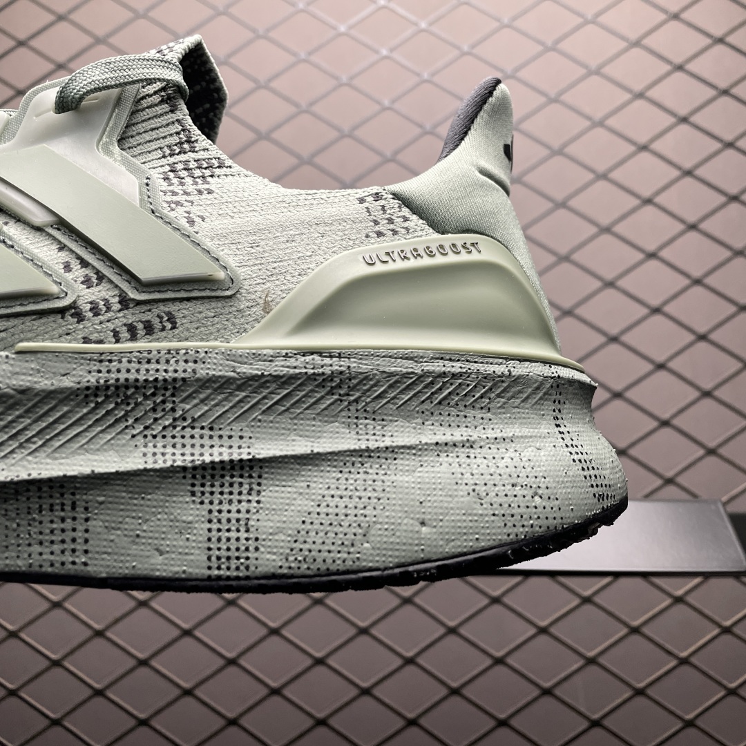   AD 阿迪 Ultra Boost 5 超弹力爆米花中底休闲跑步鞋 JI1525 尺码：39 40 