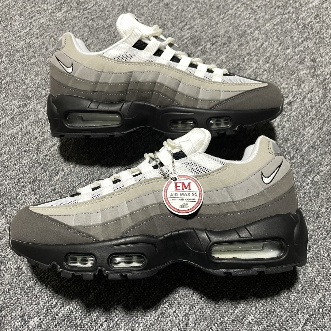   NK Air Max 95 SP 低帮休闲运动板鞋 AT2865-003 高端零售外贸专供品质 区别