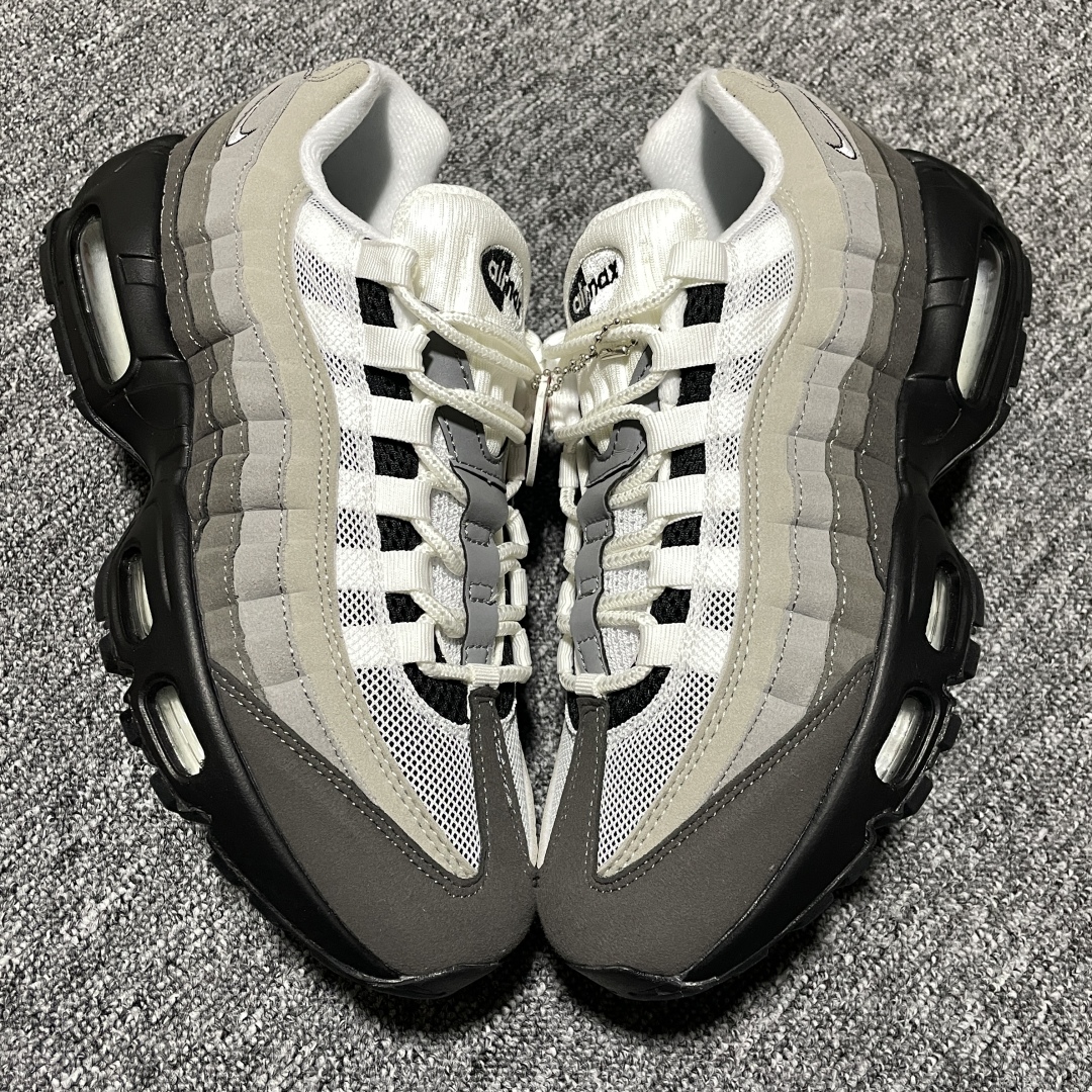   NK Air Max 95 SP 低帮休闲运动板鞋 AT2865-003 高端零售外贸专供品质 区别