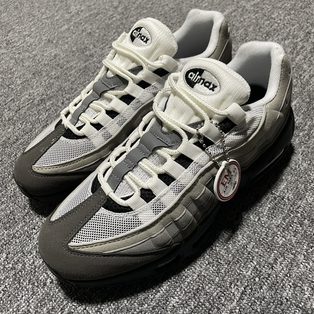   NK Air Max 95 SP 低帮休闲运动板鞋 AT2865-003 高端零售外贸专供品质 区别