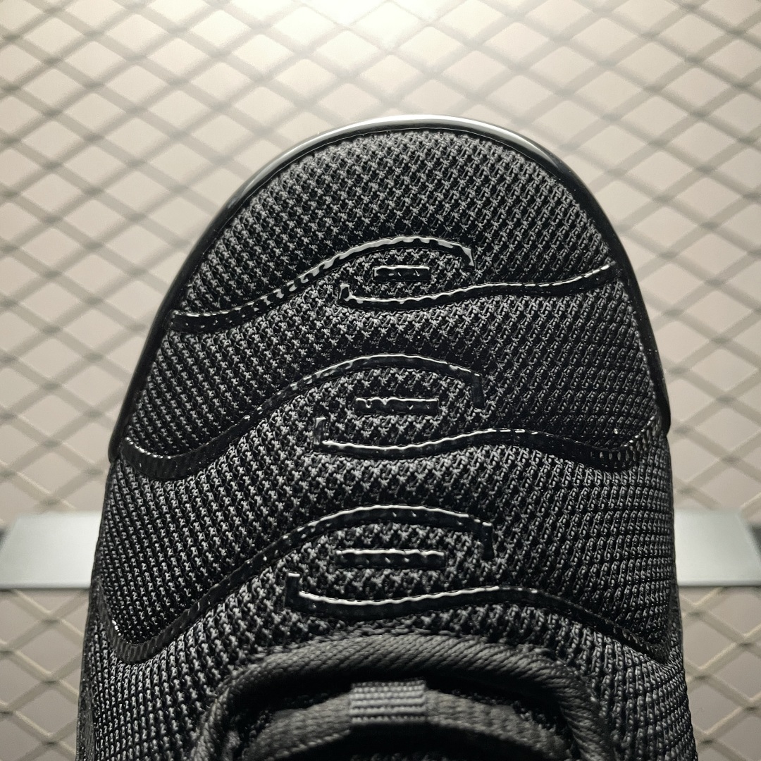   外贸专供 NK Air Max PLUS 复古气垫运动鞋 -050 外贸专供品质 尺码：36-47 