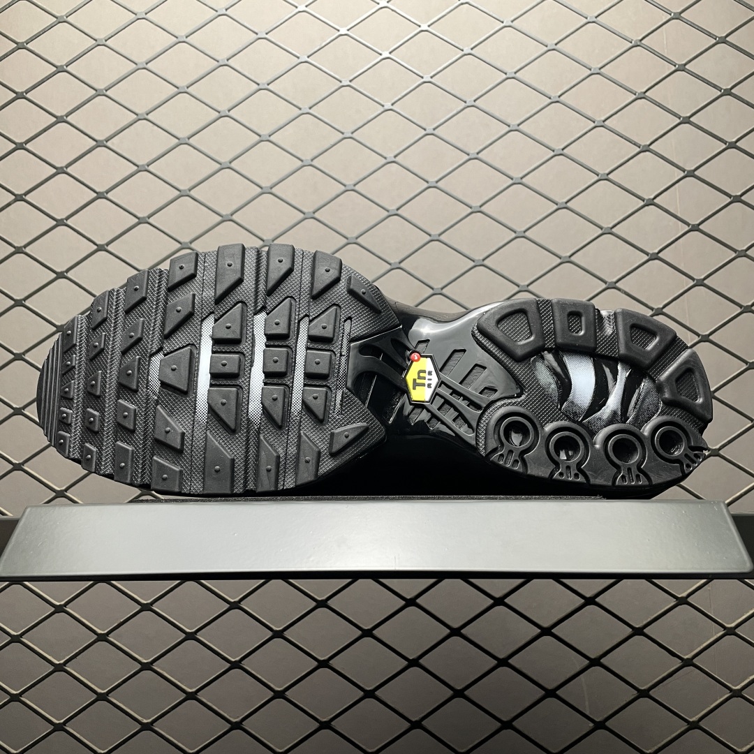   外贸专供 NK Air Max PLUS 复古气垫运动鞋 -050 外贸专供品质 尺码：36-47 