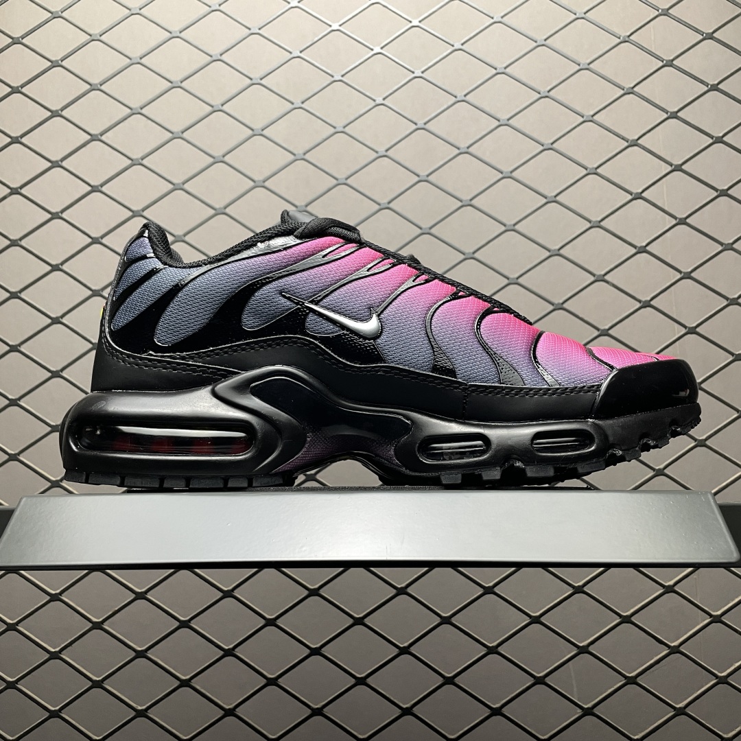   外贸专供 NK Air Max PLUS 复古气垫运动鞋 FJ5981-010 外贸专供品质 尺码：
