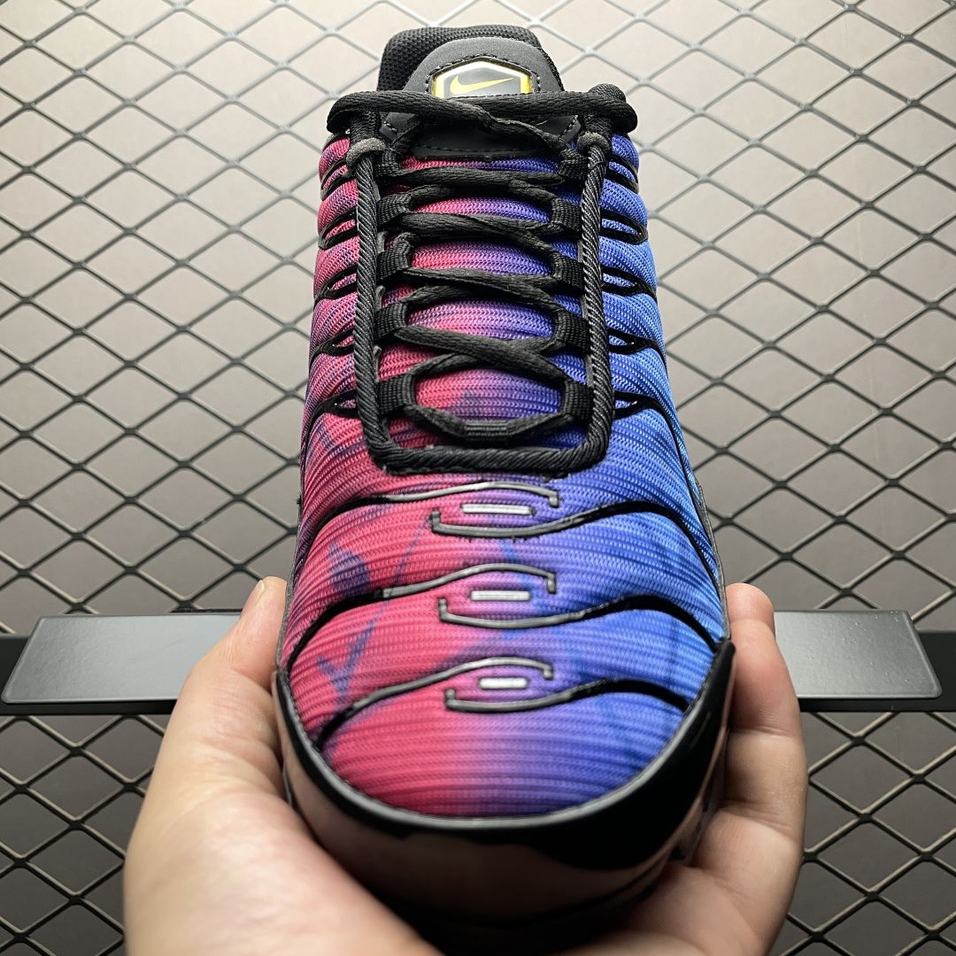   外贸专供 NK Air Max PLUS 复古气垫运动鞋 FV0393-001 外贸专供品质 尺码：
