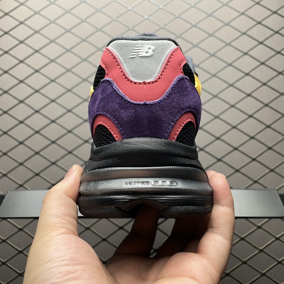   KITH x New Balance 新百伦 M2010ND 联名款 复古休闲慢跑鞋 尺码：36 3