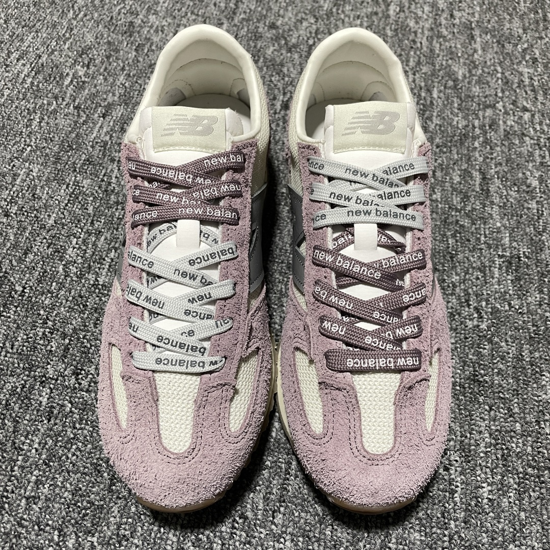 💰530 純原New Balance 新百倫 U471AL 復古休閒鞋 正確長絨鞋面/正確頭層皮"N"字LOGO 真皮紋理清晰可見 高彈大底 正確半透油蠟試腳紙 正確中底 尺碼：35.5 36 37 37.5 38 38.5 39.5 4