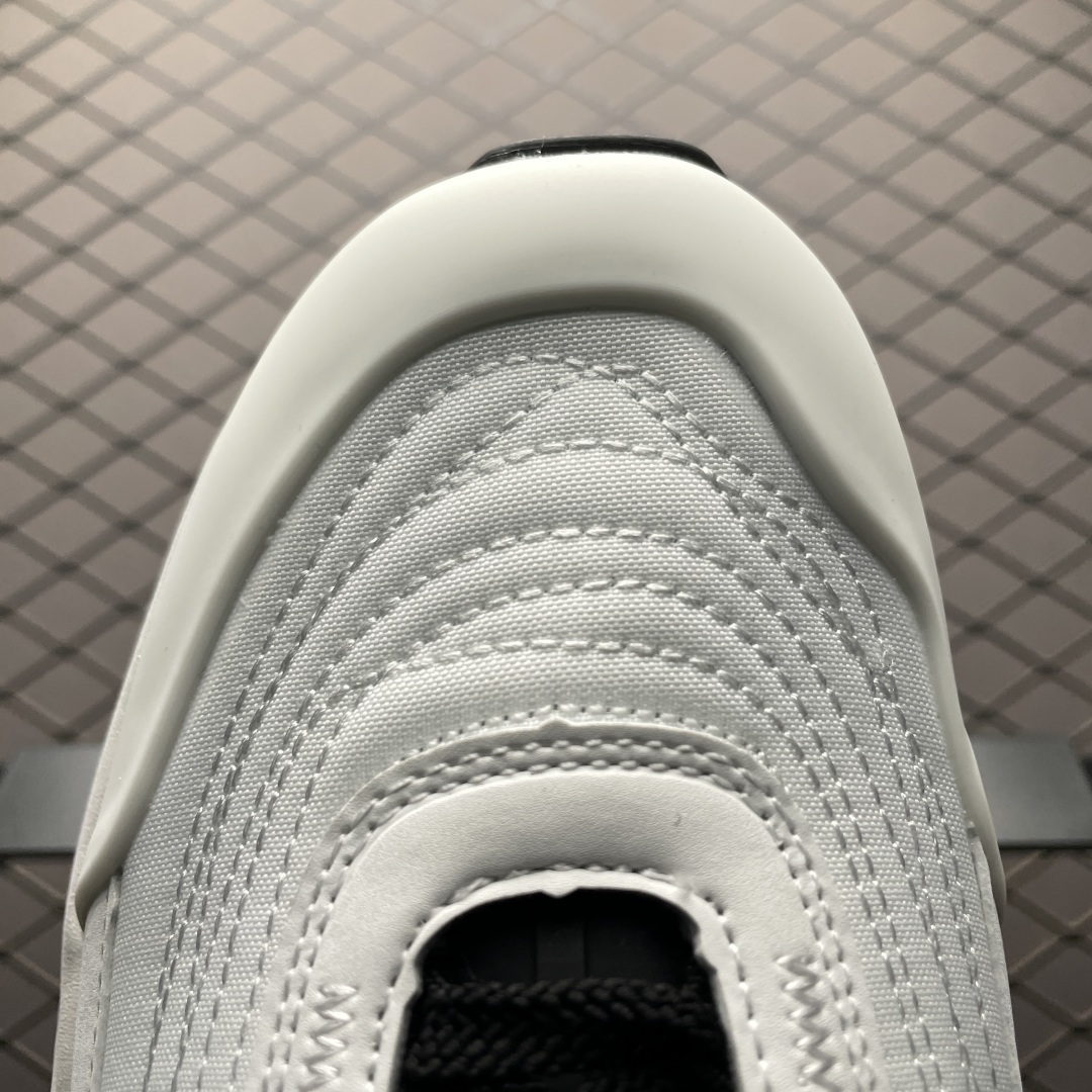   Stone Island 石头岛 Grime Panelled 网面透气户外运动鞋 尺码：36 37