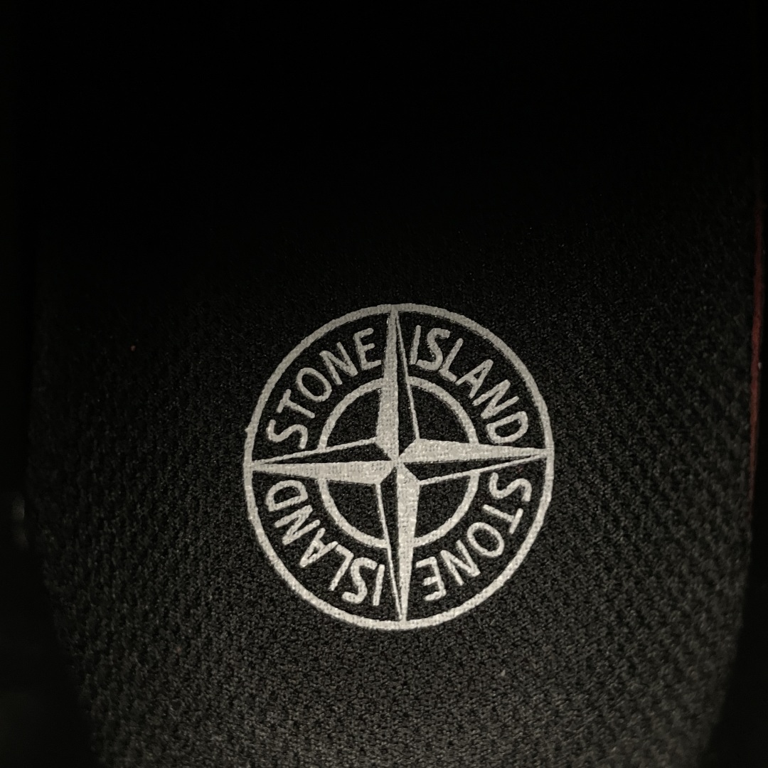   Stone Island 石头岛 Grime Panelled 网面透气户外运动鞋 尺码：36 37