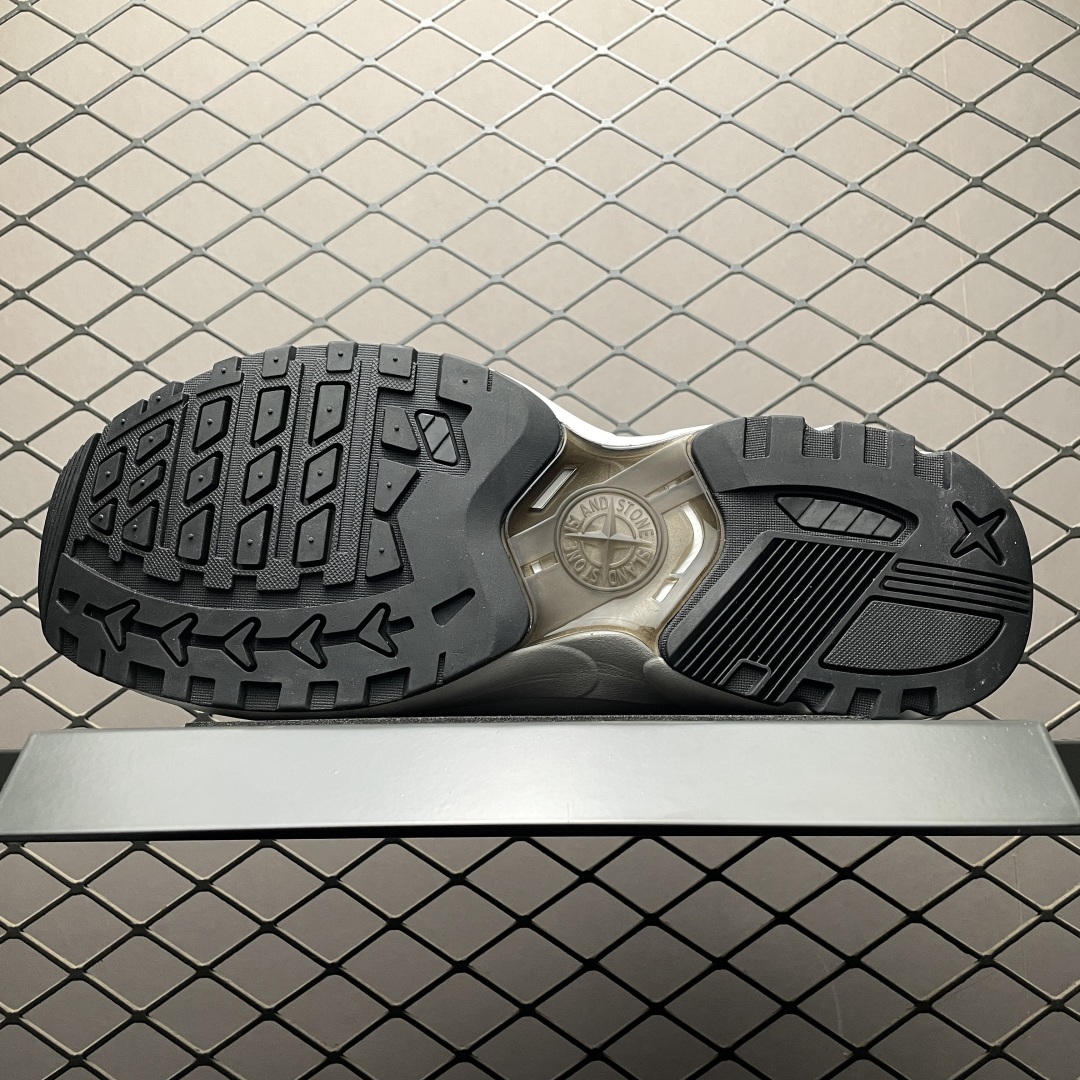   Stone Island 石头岛 Grime Panelled 网面透气户外运动鞋 尺码：36 37