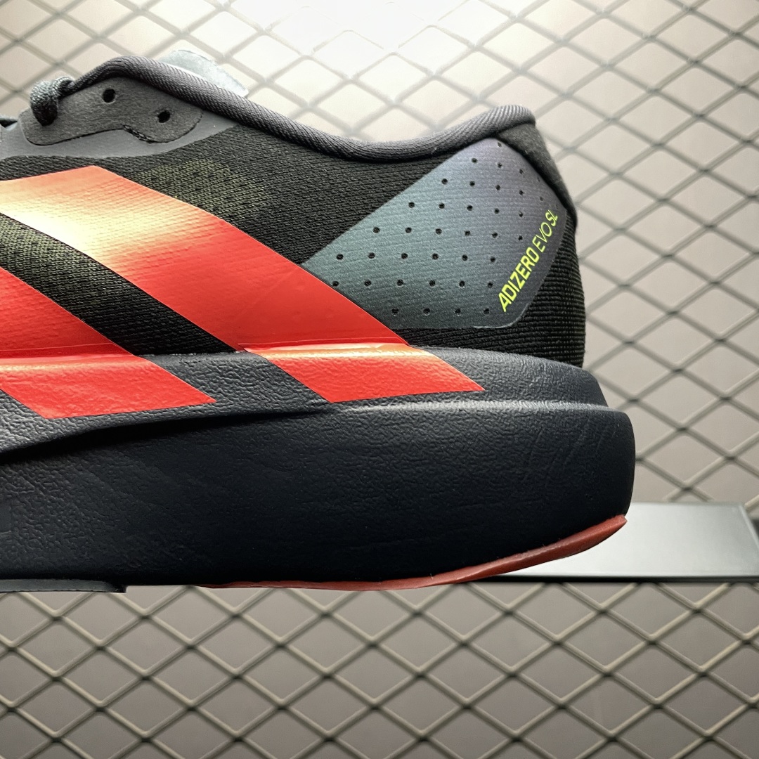 本地💰180 纯原 AD 阿迪 Adizero EVO 低帮休闲跑步鞋 JR3414 新版本出货 区别市面通货品质 尺码：39 40 40.5 41 42 42.5 43 44 44.5 45 编号：23TDEF131