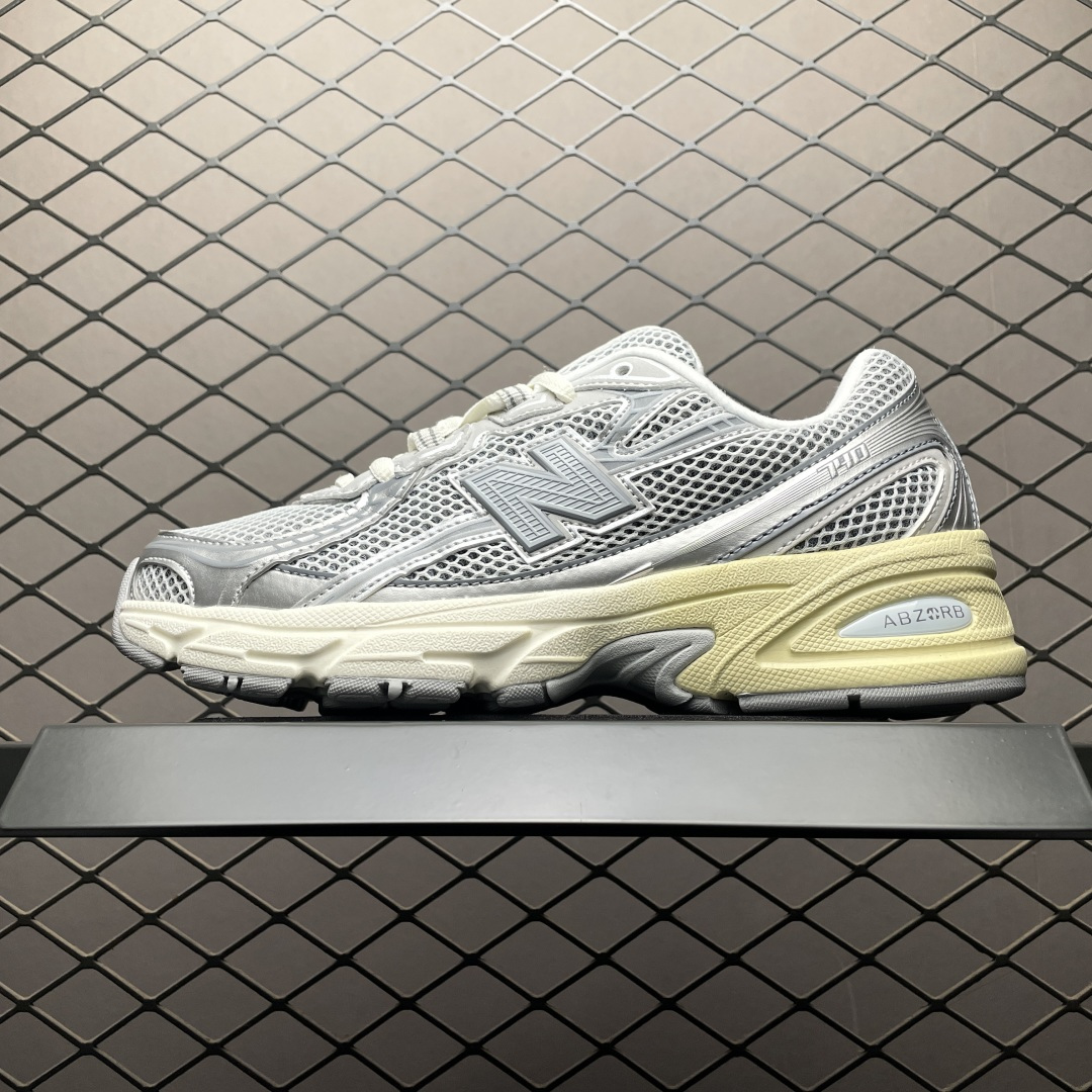 💰530 純原New Balance 新百倫 U740AR2 復古休閒慢跑鞋 尺碼：36 37 37.5 38 38.5 39.5 40 40.5 41.5 42 42.5 43 44 44.5 45 編號：23TDEF35