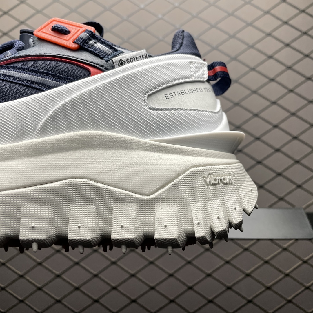  Moncler 盟可睐/蒙口 Trailgrip GTX 抗撕裂材质山地户外鞋 鞋身采用Cordur