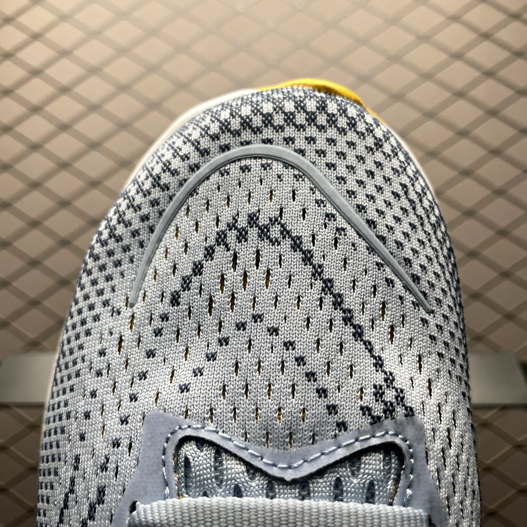   Hoka Rincon 4 网面透气跑步鞋  尺码： 36 36.5 37 38 38.5 39 4