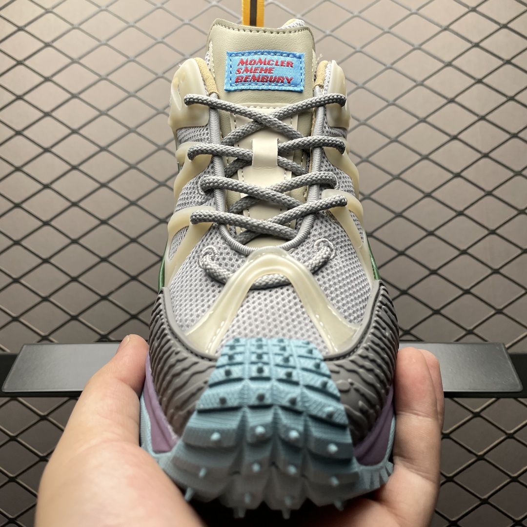   Moncler 盟可睐/蒙口 Trailgrip GTX 抗撕裂材质山地户外鞋  鞋身采用Cordu