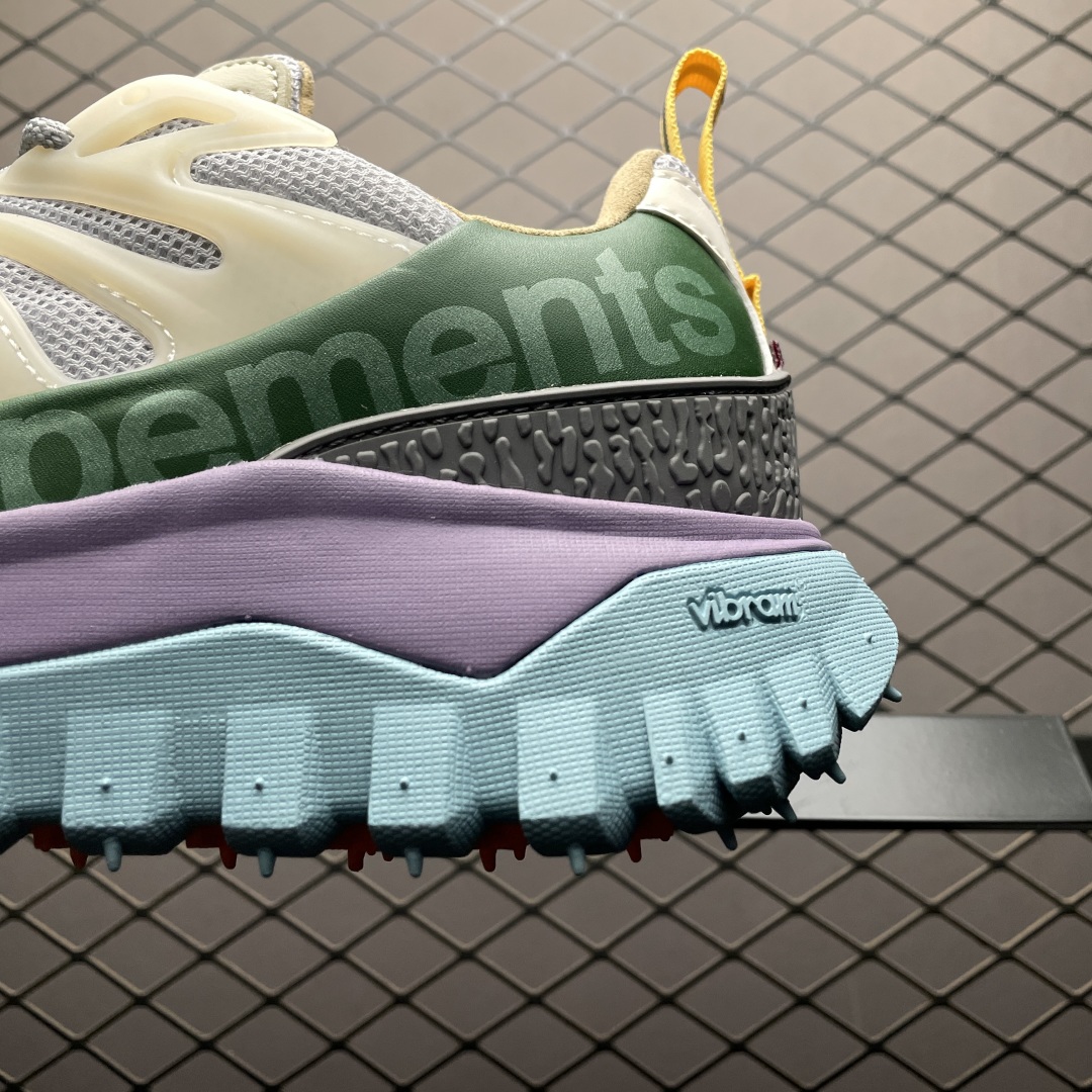   Moncler 盟可睐/蒙口 Trailgrip GTX 抗撕裂材质山地户外鞋  鞋身采用Cordu