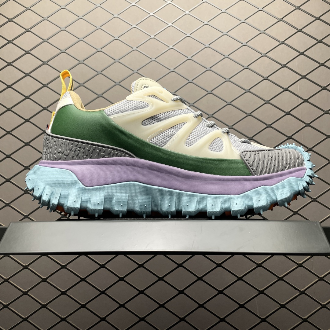   Moncler 盟可睐/蒙口 Trailgrip GTX 抗撕裂材质山地户外鞋  鞋身采用Cordu