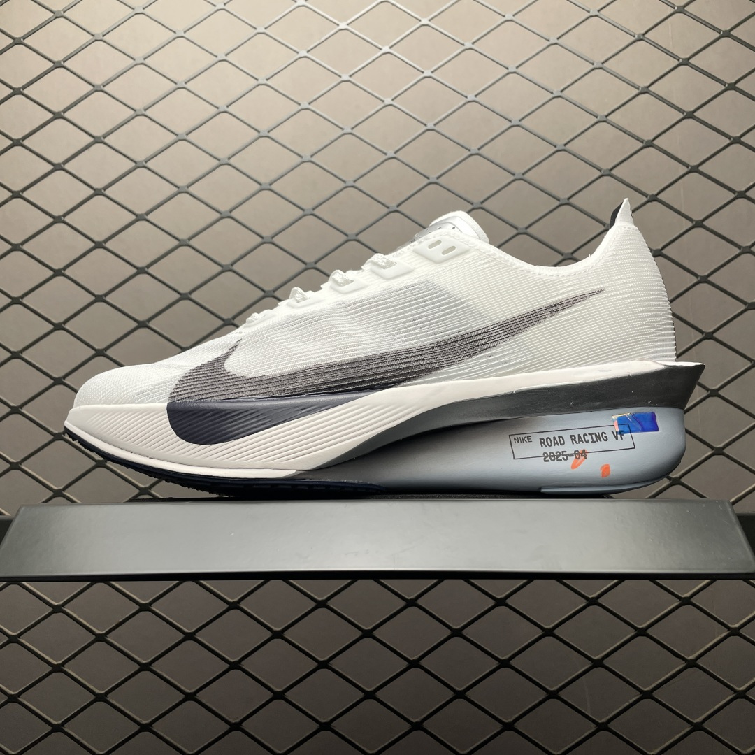 💰600 純原NK Vaporfly Next %4 超輕網面跑步鞋 HF6414-100 尺碼：36 36.5 37.5 38 38.5 39 40 40.5 41 42 42.5 43 44 44.5 45 編號：29TDEF78