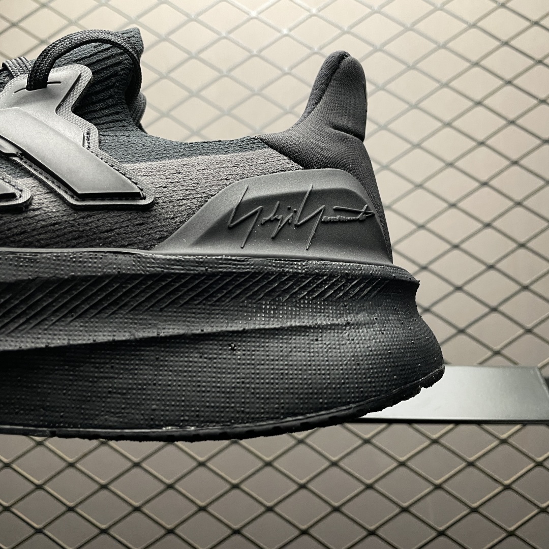   Y-3 x AD 阿迪 Ultra Boost 5 山本耀司联名款超弹力爆米花中底休闲跑步鞋 J 尺